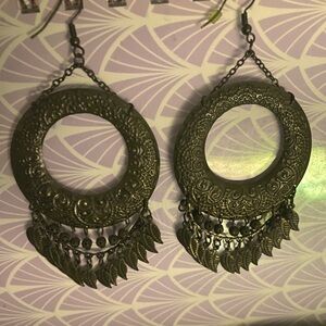 Chic bronze colored dangle earrings